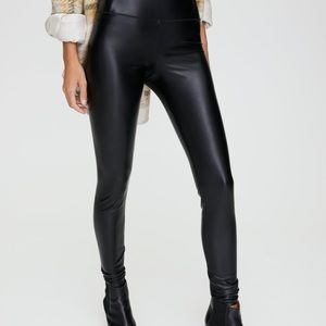 Wilfred Pants - Wilfred free daria pant. Faux leather legging. M Wilfred Pants - Wilfred free daria pant. Faux leather legging. M
